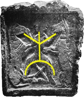 Imagen del relieve de domador de caballos de Villaricos sobre la que se ha sopreimpuesto el símbolo del ara de Siüenza, para buscar correspondencias