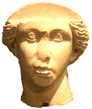 Cabeza en mármol blanco de Minerva Médica, con la nariz rota y un rebaje en su frente para encajarle un casco