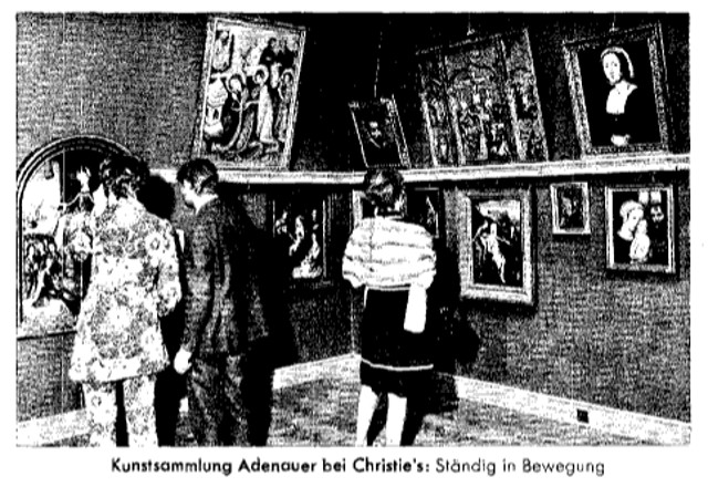 Fotografía aparecida en el semanario alemán Der Spiegel donde aparecen una serie de potenciales compradores examinando las piezas a subastar en 1970, entre las que se aprecia el tríptico del Maestro de Sigüenza